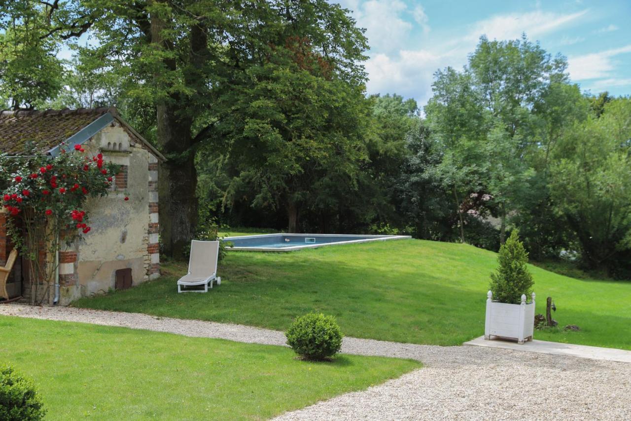 Manoir De La Croix Saint Louis "Luxury Guest House" Taingy Exterior photo